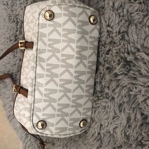 Michael Kors Jet Set Travel Logo Tote